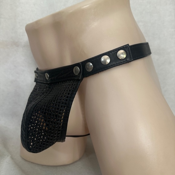Leathermasters Mesh Leather Thong 32-36" adjustable snap waist RARE sold out - Picture 2 of 4